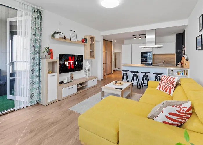 Ah Familly Free Parking Apartmán *